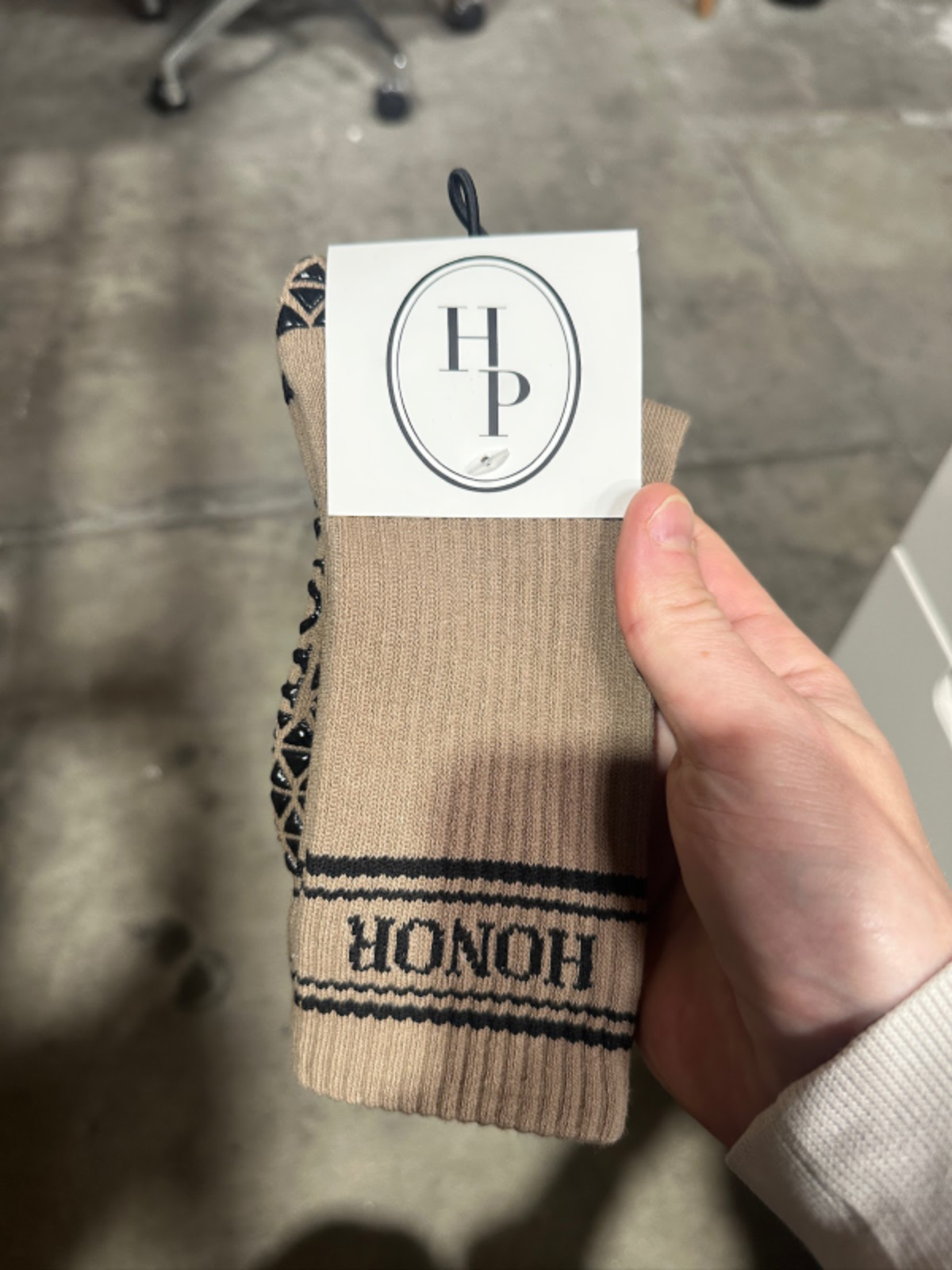 The Crew Sock - Dark Tan / Black - Honor Pilates